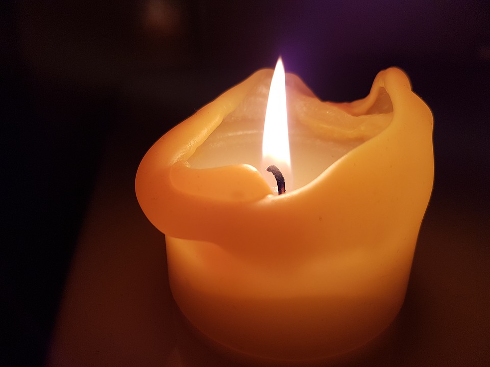 candle-1688473_960_720